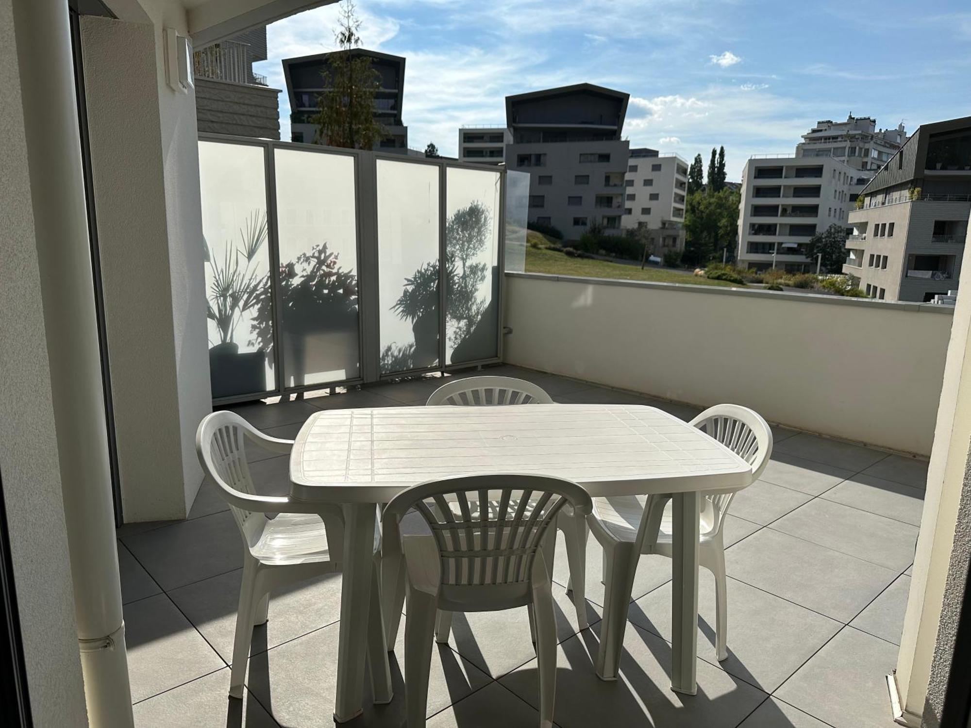 A La Belle Quatrieme Etoile Apartment Annecy Exterior photo